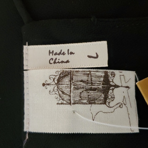 Francesca's Thin Straped Top NWT - Picture 2 of 7